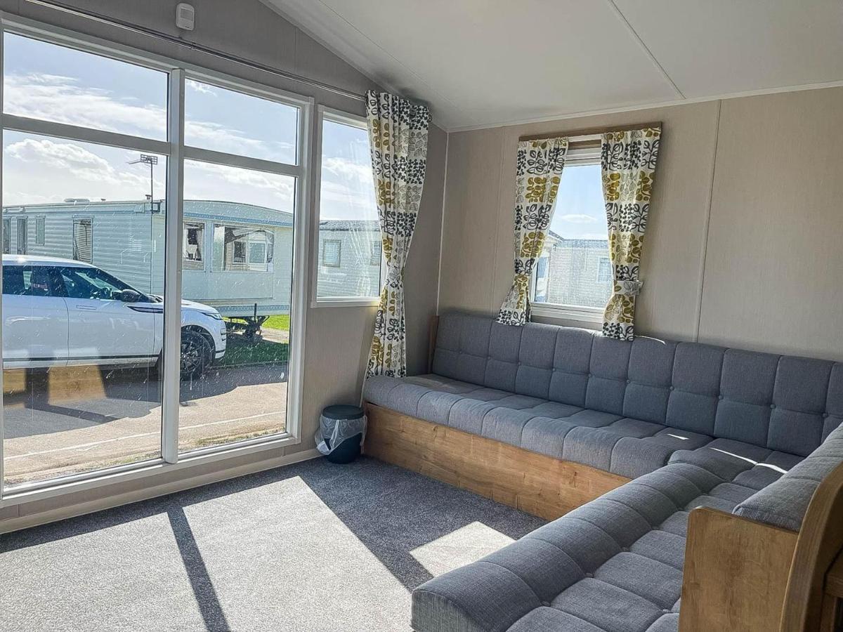 Lund Lovely 8 Berth Caravan For Hire At Barmston Beach Holiday Park Ref 62002O酒店 外观 照片